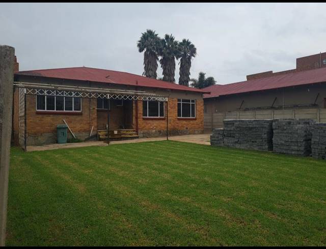 3 BEDROOM PROPERTY TO RENT IN FLORENTIA